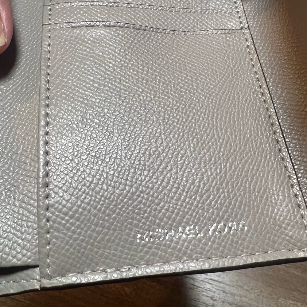 Michael Kors Grey Trifold Wallet - Picture 6 of 10